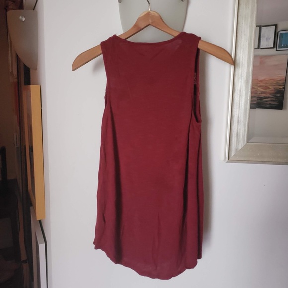 Pretty maroon shell top (soft lightweight cotton) - Picture 3 of 3